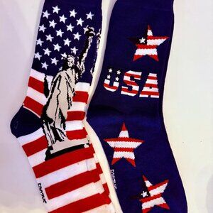 American Flag Statue of Liberty NYC USA Patriotic Stars 2 Pairs Men's Socks